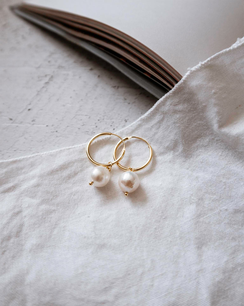 18k Gold Pearl Hoop Earrings